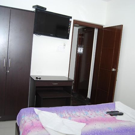 Pratham Residency Hotel ไมซอร์ ภายนอก รูปภาพ