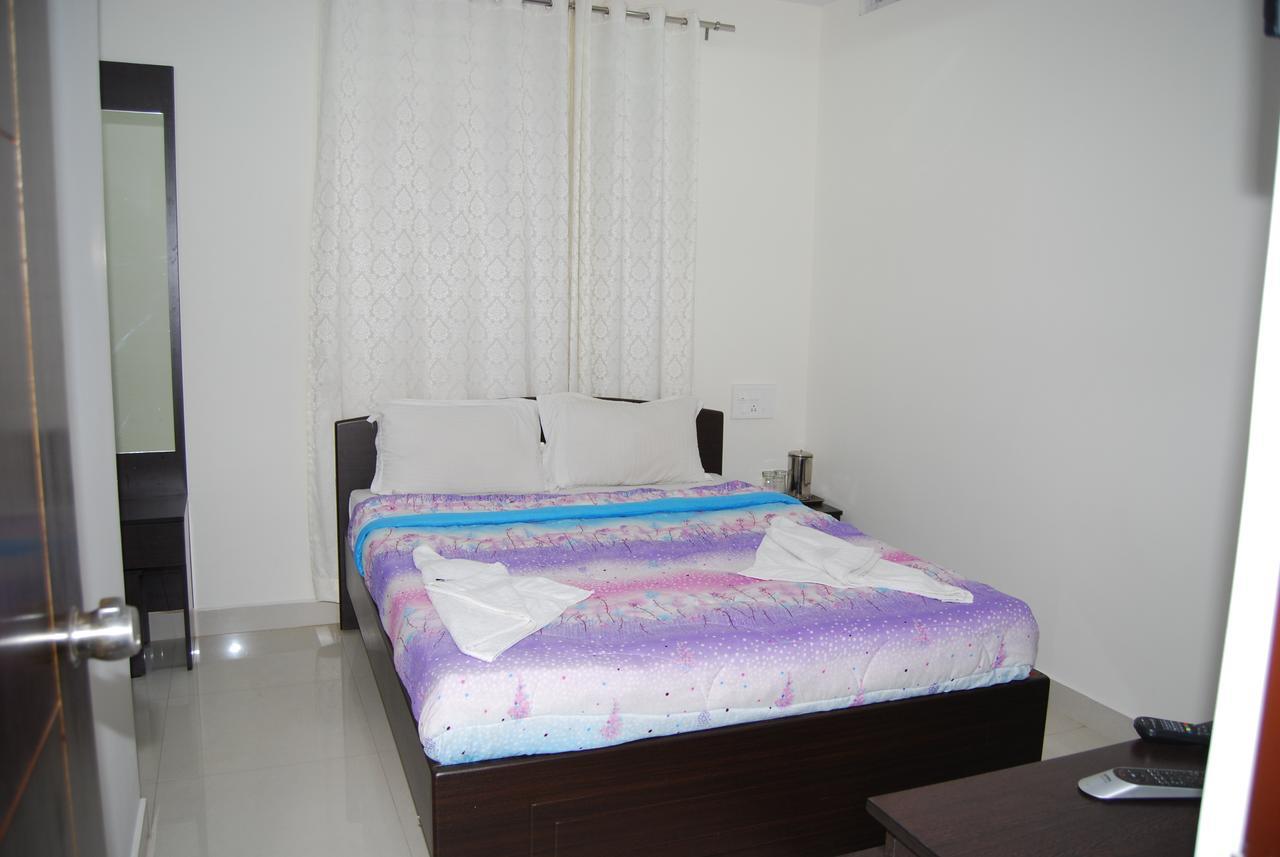 Pratham Residency Hotel ไมซอร์ ภายนอก รูปภาพ