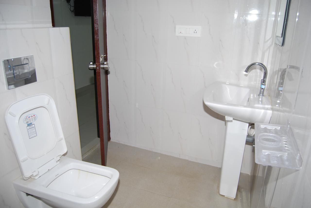 Pratham Residency Hotel ไมซอร์ ภายนอก รูปภาพ