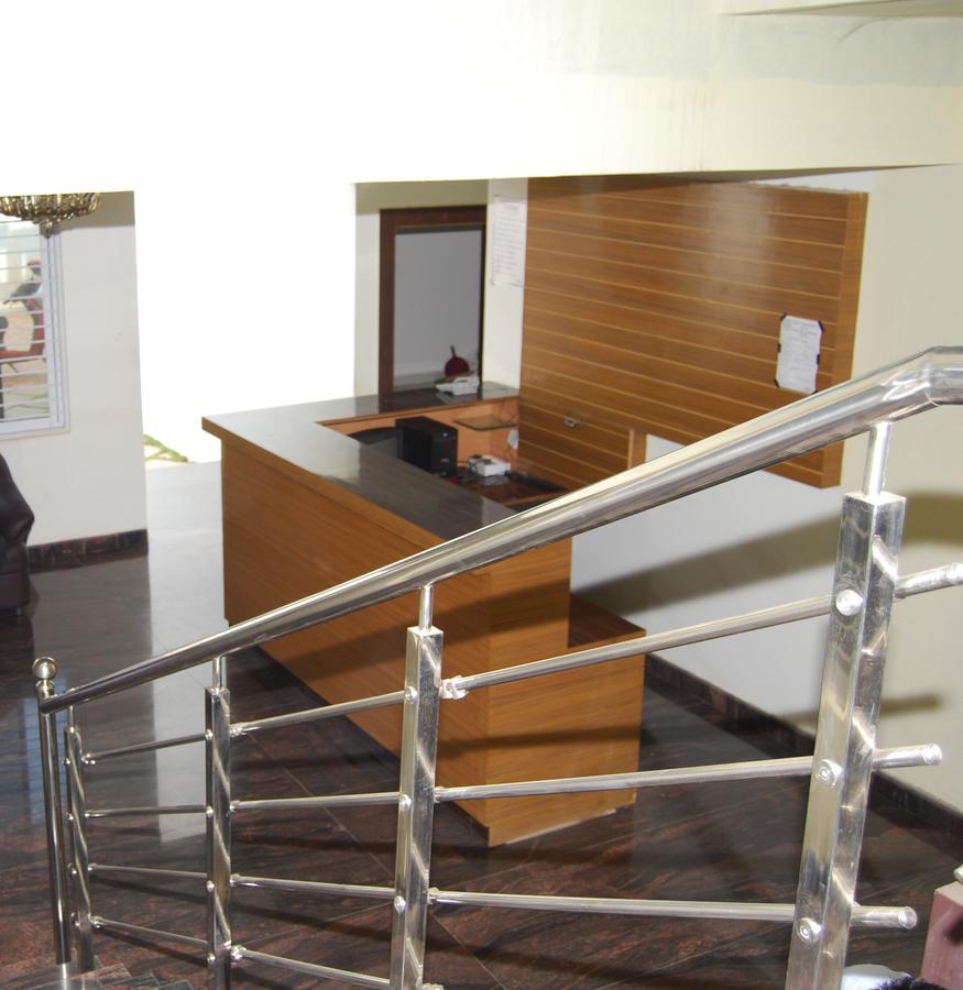 Pratham Residency Hotel ไมซอร์ ภายนอก รูปภาพ