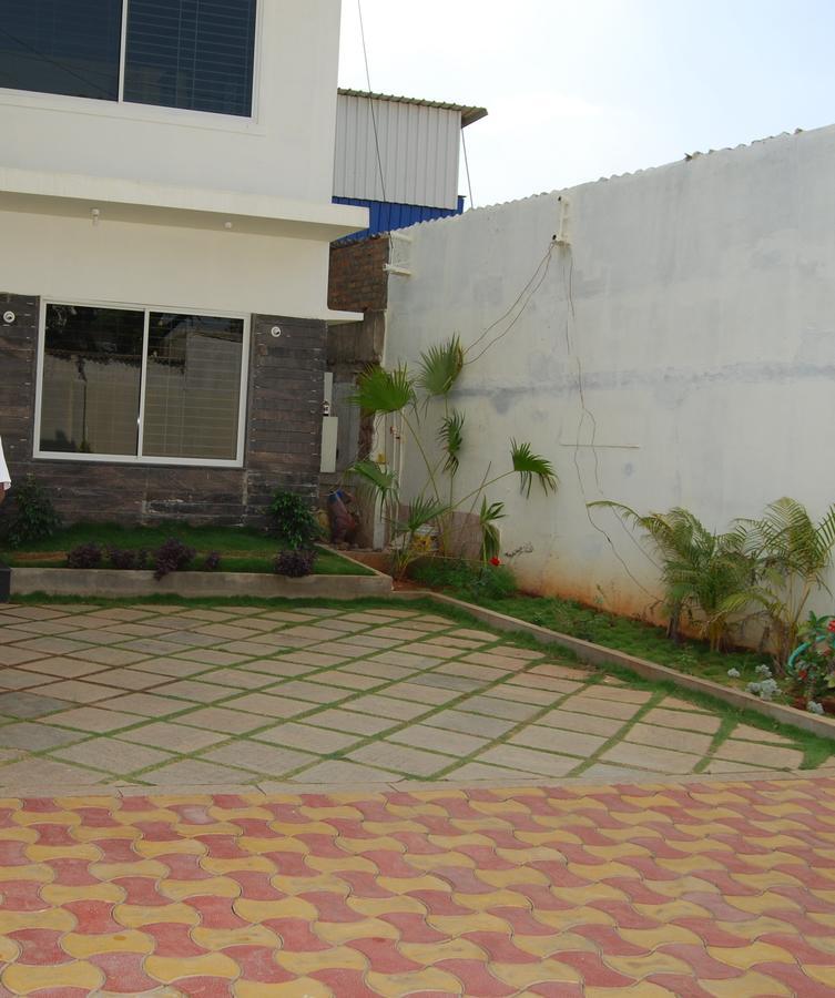 Pratham Residency Hotel ไมซอร์ ภายนอก รูปภาพ