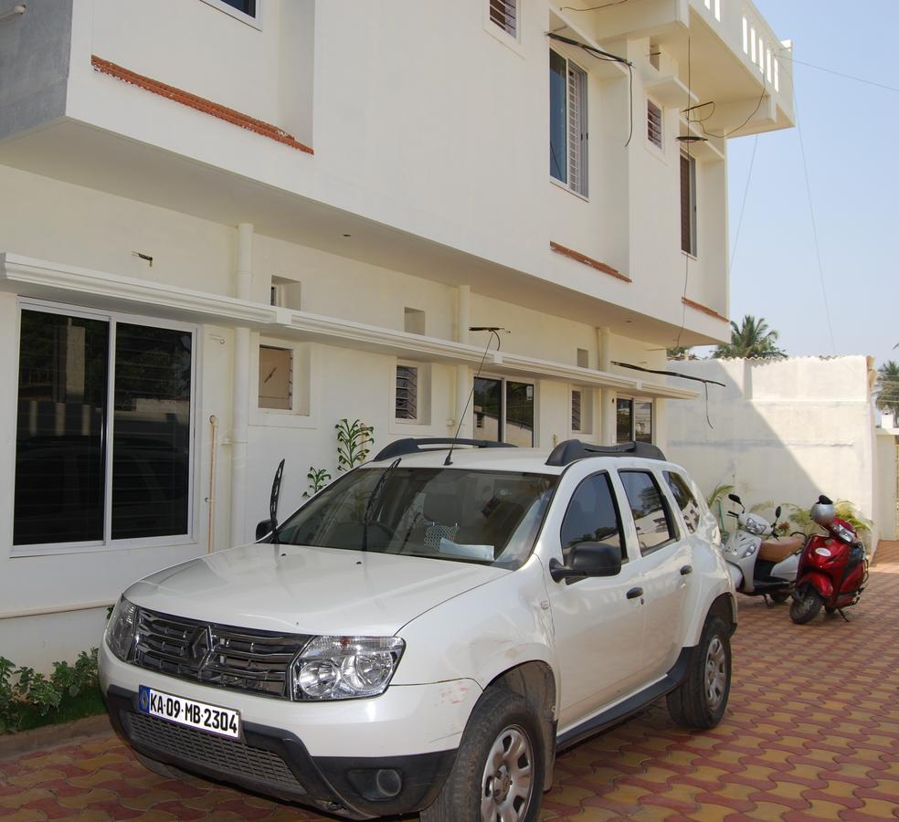 Pratham Residency Hotel ไมซอร์ ภายนอก รูปภาพ