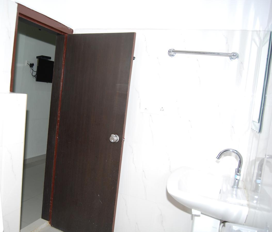 Pratham Residency Hotel ไมซอร์ ภายนอก รูปภาพ